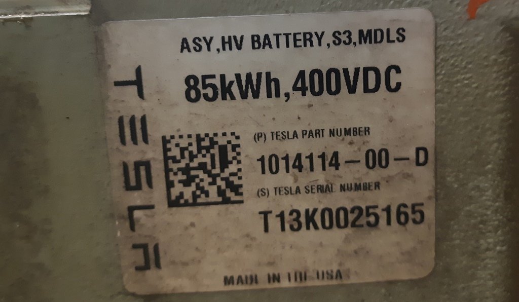 Alloggiamento batteria principale 85 KWH con tubi di raffreddamento e bus di alimentazione Tesla modello S 1014114-00-D